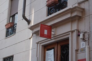 Exterior detail - CASABONA 1910 (Vercelli)