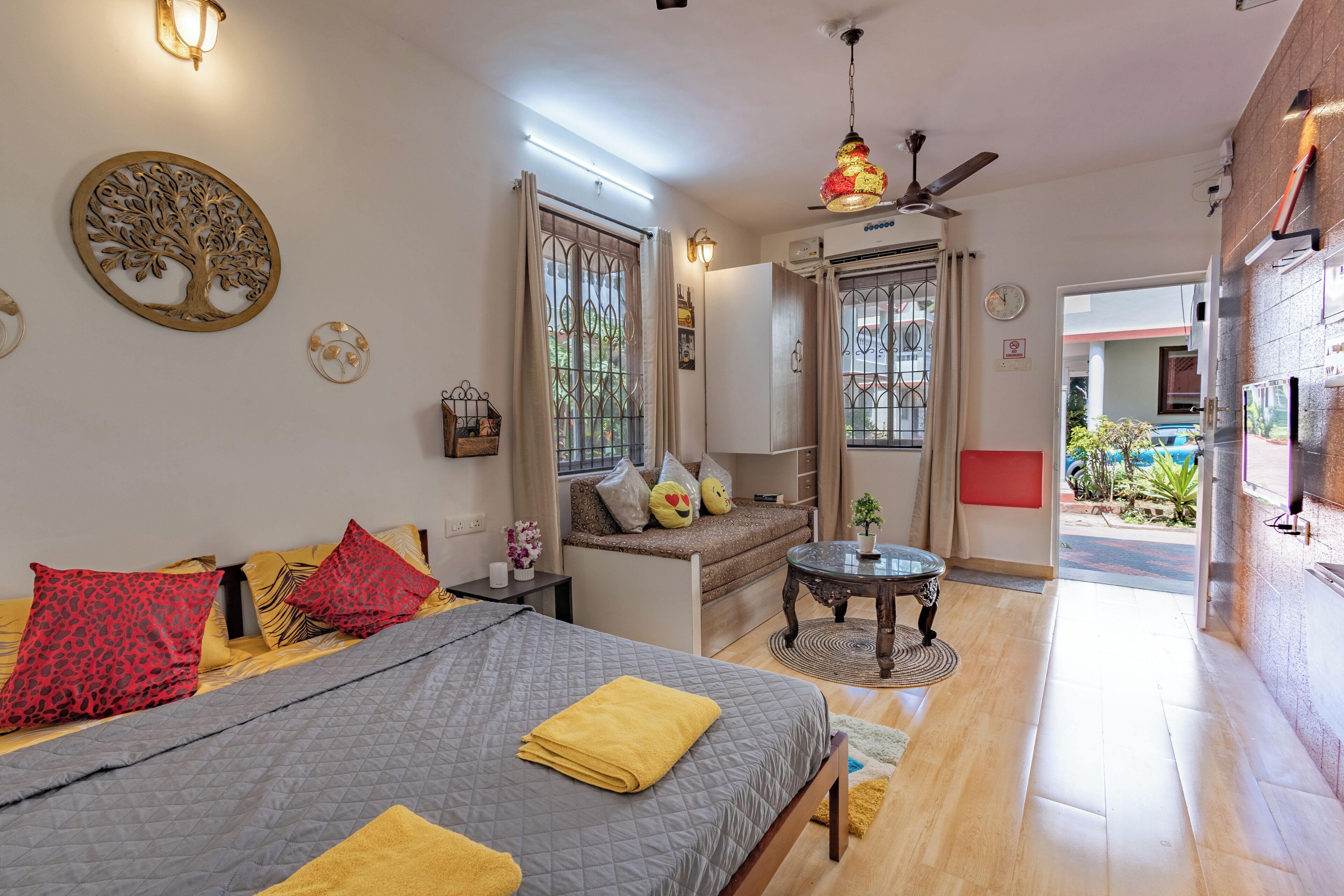 1 habitación, tabla de planchar con plancha, wifi y ropa de cama 