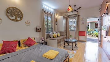 1 habitación, tabla de planchar con plancha, wifi y ropa de cama
