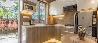 Adorable Studio Apartment With Swimming Pool & AC In Central Benaulim