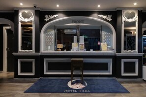 Lobby - HOTEL CREA (Hasuda-shi)