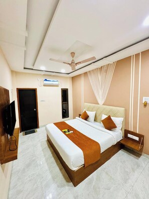 Deluxe Room - P2 Hotel (Indore)