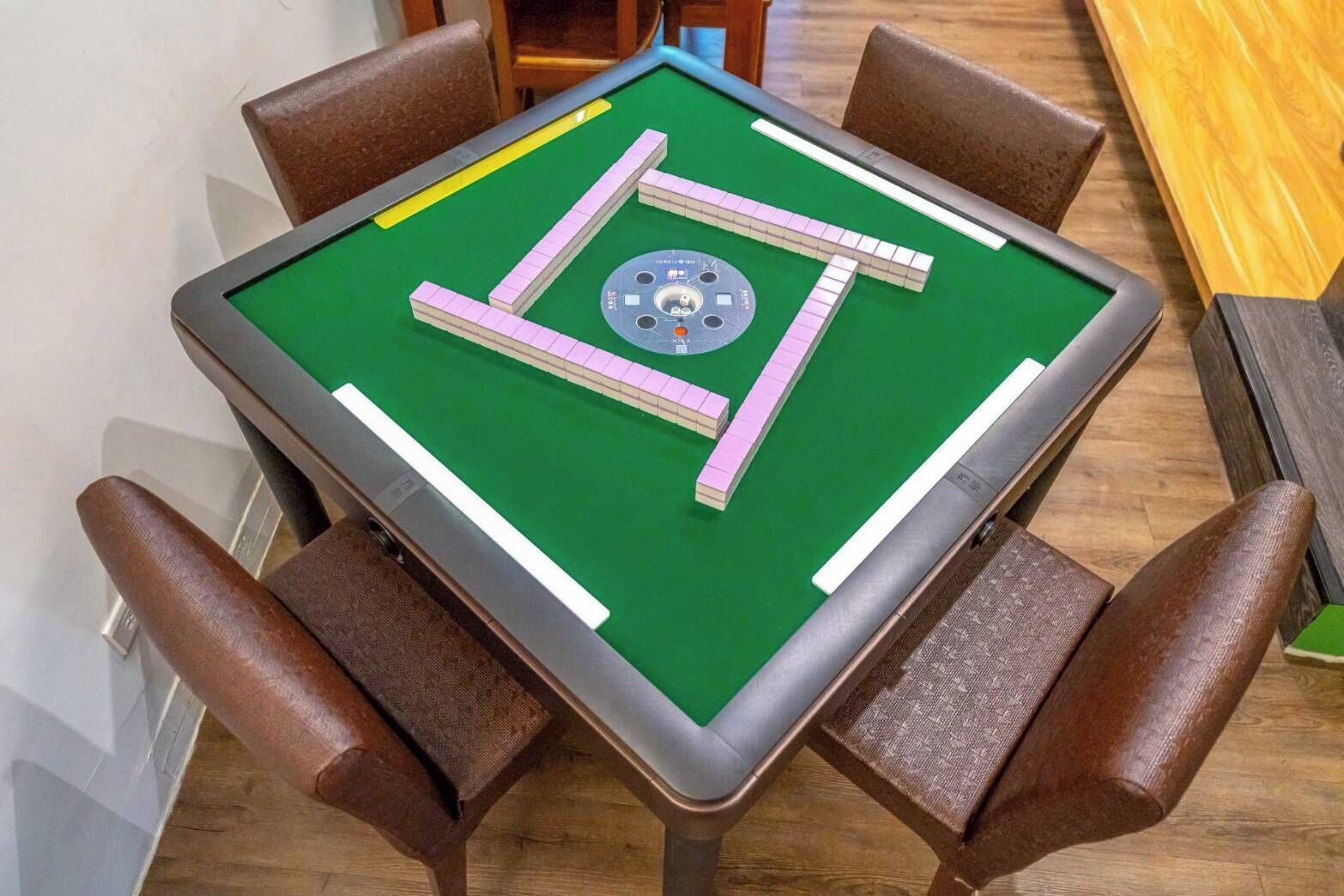 Spielezimmer
