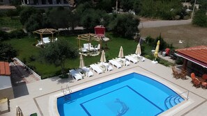 Outdoor pool - Gökmen Apartments (Marmaris)