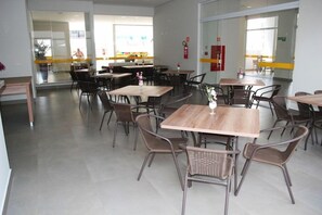 用餐