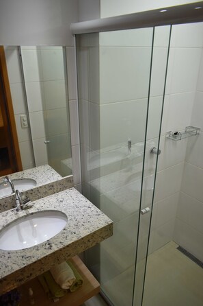 Bathroom - Everest Flat Service (Caldas Novas)