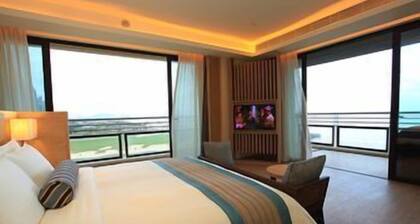 Crowne Plaza Hailing Island by IHG
