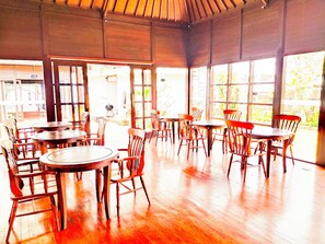 Restaurant - Merlyn Meadows Retreat (Munduk)