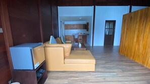 スイート プールビュー | リビング エリア