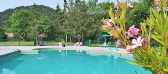 Chalet tout confort, dans un cadre verdoyant, à 10 min de Clermont Ferrand