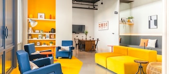 Bedz Hotel Ban Bueng