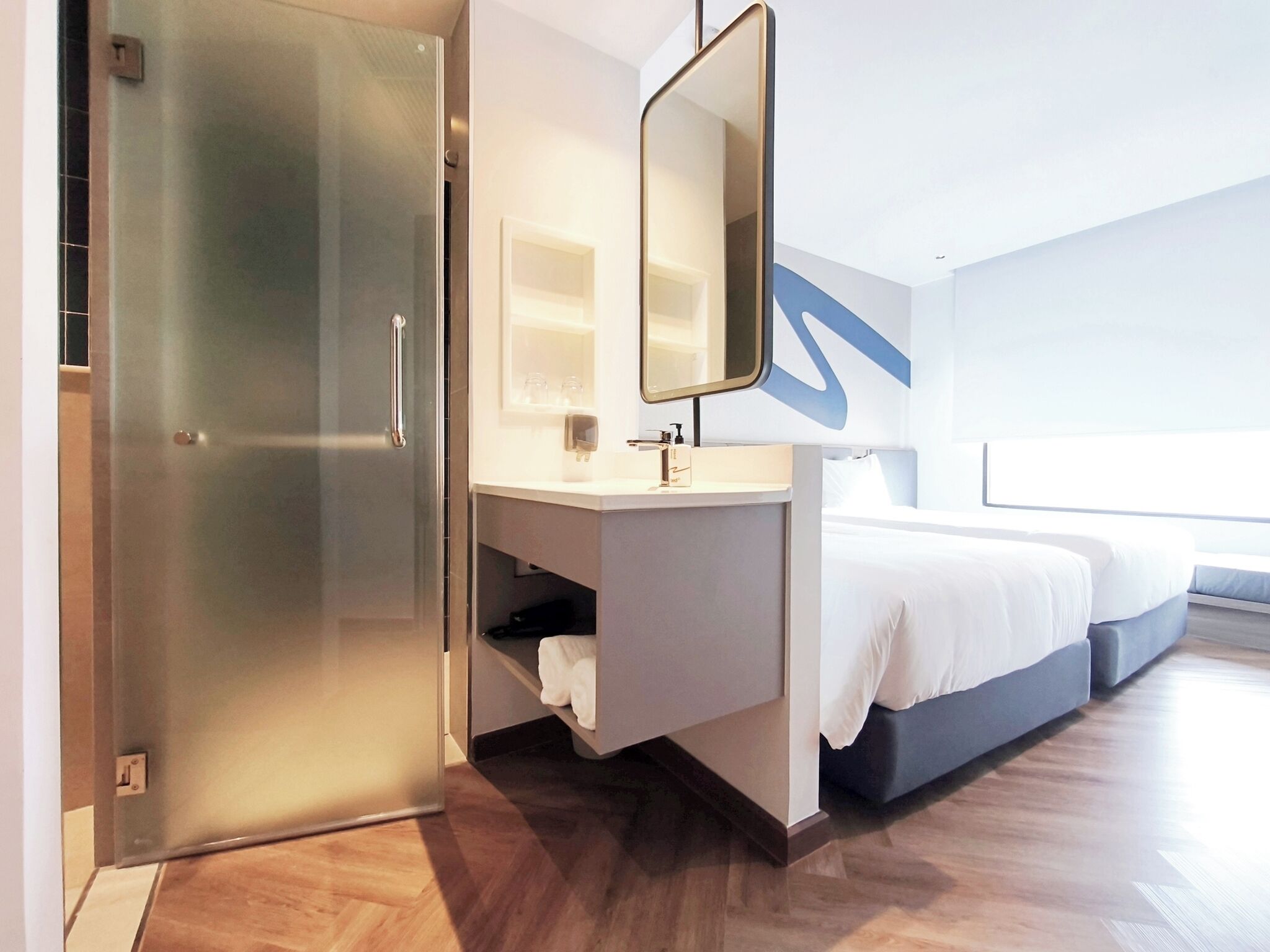 Superior Twin Room | Bathroom