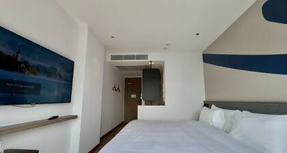 Bedz Hotel Ban Bueng