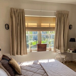 Basic Single Room, Garden View