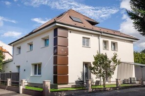 Exterior - Vrbo Property (Saint-Louis)