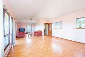 Casa panoràmica, vistes al turó | Interior