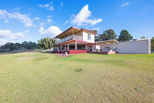 Panoramic House, Hill View | Exterior