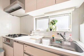 Comfort House, 3 Bedrooms | Private kitchen