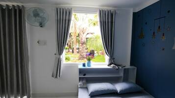 Klassieke studio, balkon, uitzicht op stad