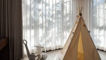 FamilieTwin kamer, uitzicht op binnenplaats