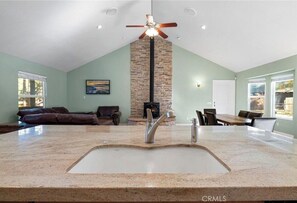 Interior - 3-bedroom house in enjoyable Big Bear with cool mountain vibes (Big Bear)