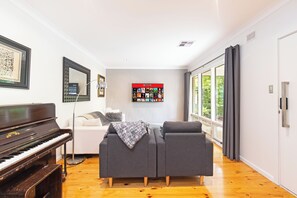 Living area - Home among the Gum Trees - free wine (Tea Tree Gully)