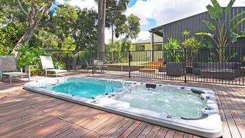 Family House | Outdoor spa tub