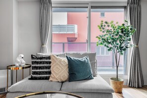 Apartment | Living area - MONDOMIO ODORI 901 (Sapporo)