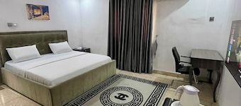 Weena Hotel & Resort