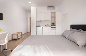 WiFi, bed sheets - Les Oliviers - 1st Floor Studios by RentalsPro (Vourvourou)