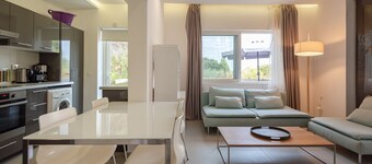 Tiamo Secrets - River Beach