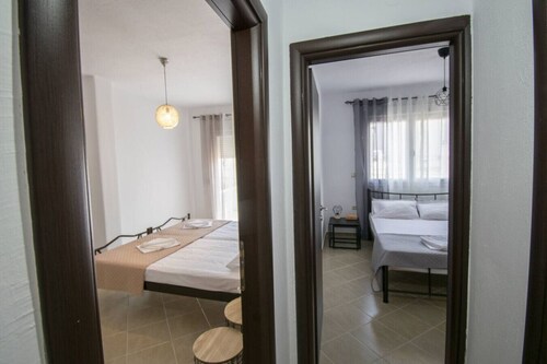 Violeta Apartment  by RentalsPro