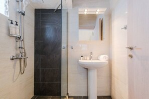 Hair dryer, towels - Palmera Apartment by RentalsPro - Pefkohori (Pefkochori)