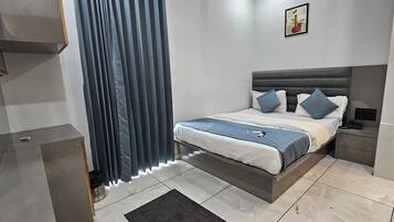 Deluxe Double Room, City View