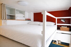 Free WiFi, bed sheets - Charming studio for 2 people on the remblai des Sables (Les Sables-d´Olonne)