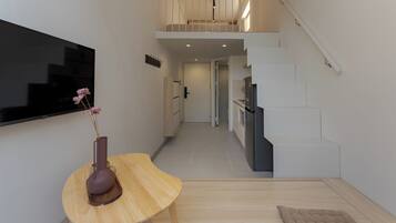 Estúdio luxo, sacada, vista para a cidade | Parte interna