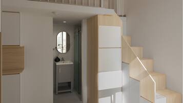 Standard Studio, Balcony, City View | Interior