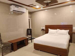 Room - Hotel Grand Inn (Warangal)
