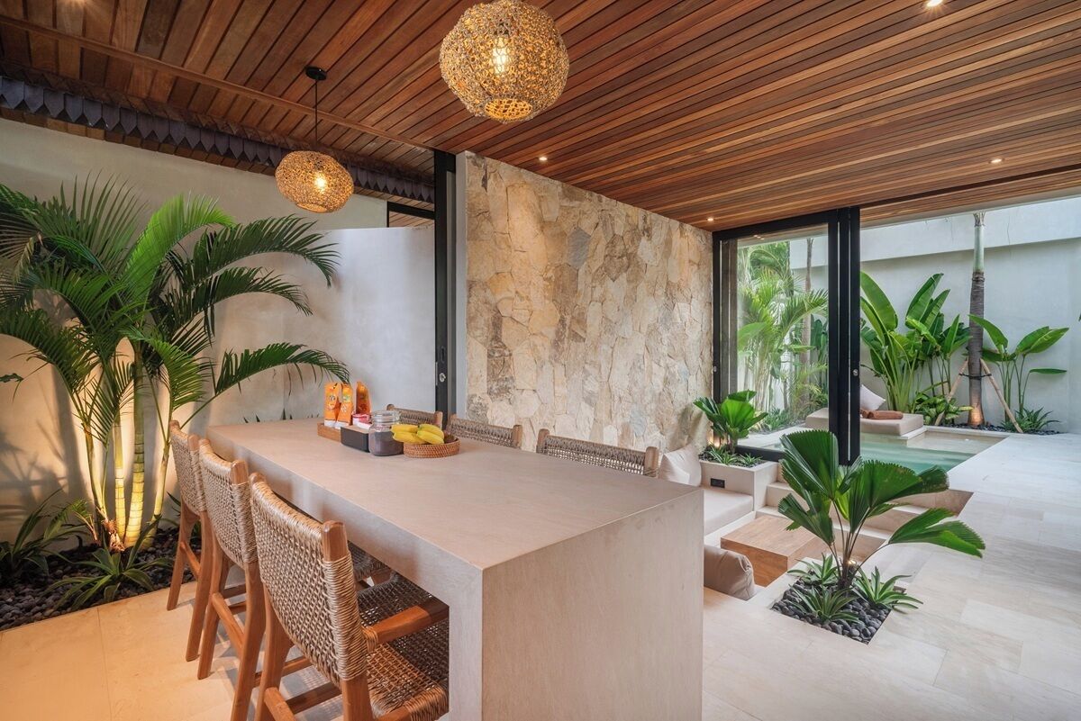 Comfort Villa, Patio, Pool View | Dining