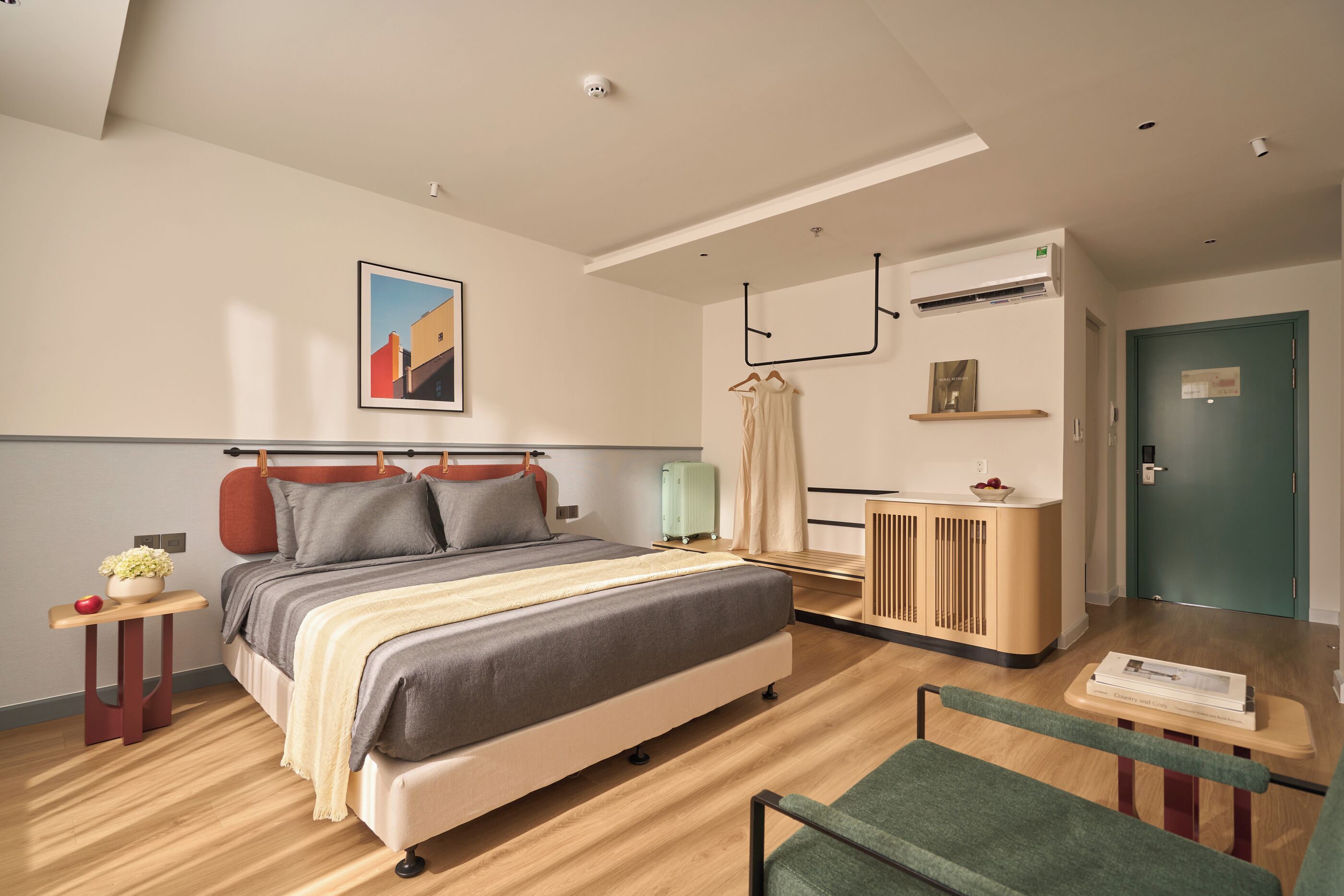Quarto luxo, vista para a cidade | Ferros/tábuas de passar roupa, Wi-Fi de cortesia, roupa de cama