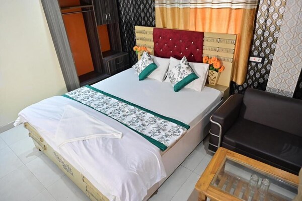 Royal Mac Palace - Motihari