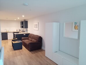 TV - Village Centre Haven One Bed Apartment (Clifden)