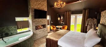 Wellness Tuin  Luxury Suites & Lodges