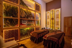雙人療程室、芳香療法、體膜護理、身體磨砂、面部療程、腳底按摩