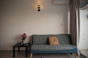 Living area - SeafrontView · Cozy T1 Apartment - 1 (Praia)
