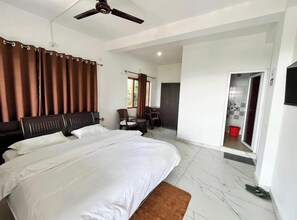 Chambre Double Deluxe, balcon | Vue de la chambre