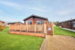 Exterior - Host & Stay | Little Gem Lodge (Amotherby)