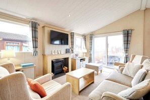 Fireplace - Host & Stay | Little Gem Lodge (Amotherby)