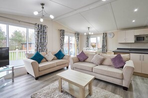 TV, fireplace - Host & Stay | Rowan Lodge (Amotherby)