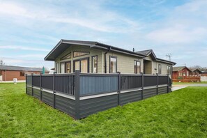 Exterior - Host & Stay | Malton Pines Lodge (Amotherby)